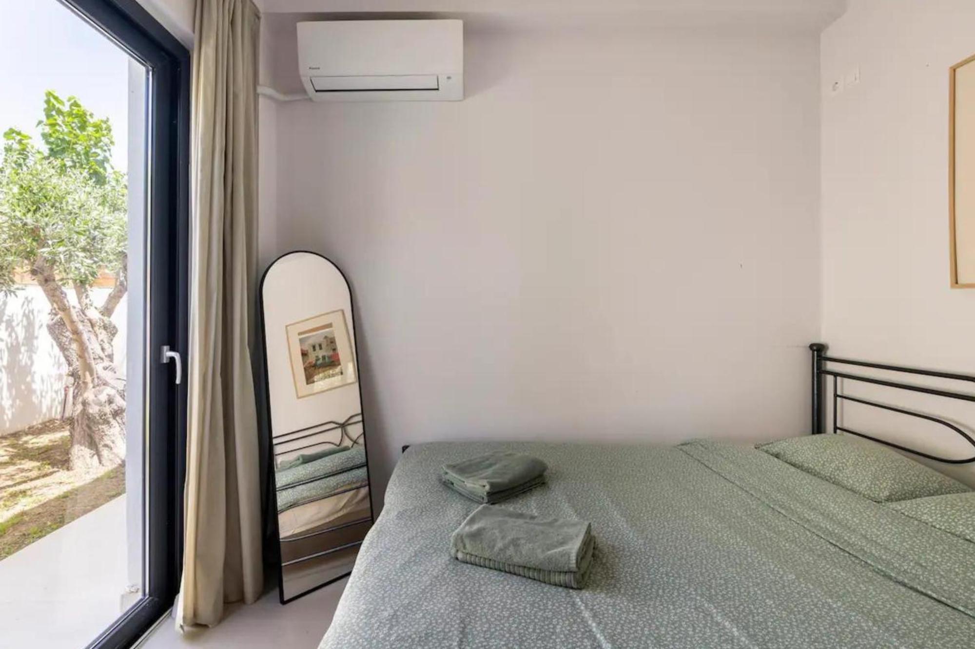 Villa Kala Loutraki - Private Pool & Sauna I Beach Екстер'єр фото